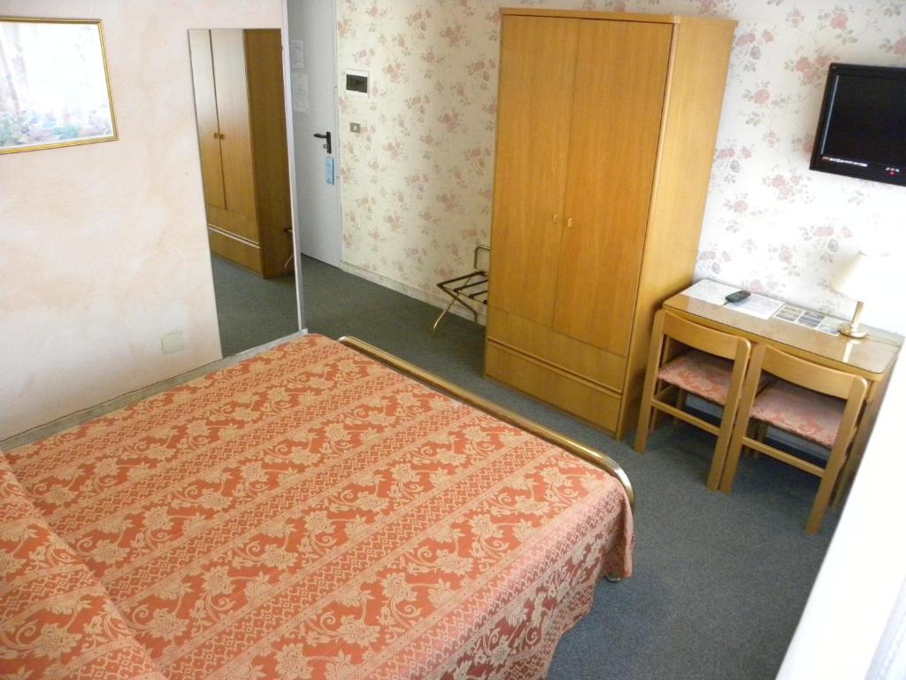 Hotel Rosengarten 帕维亚 客房 照片