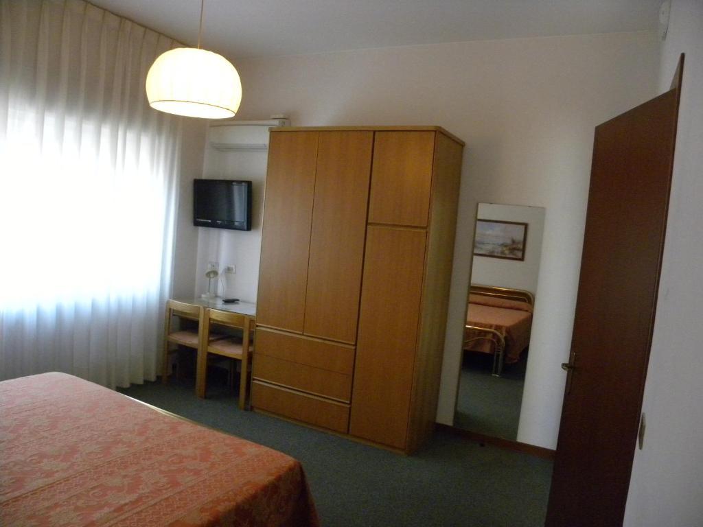 Hotel Rosengarten 帕维亚 客房 照片