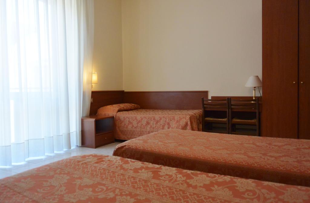 Hotel Rosengarten 帕维亚 外观 照片