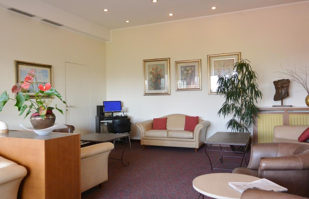 Hotel Rosengarten 帕维亚 外观 照片