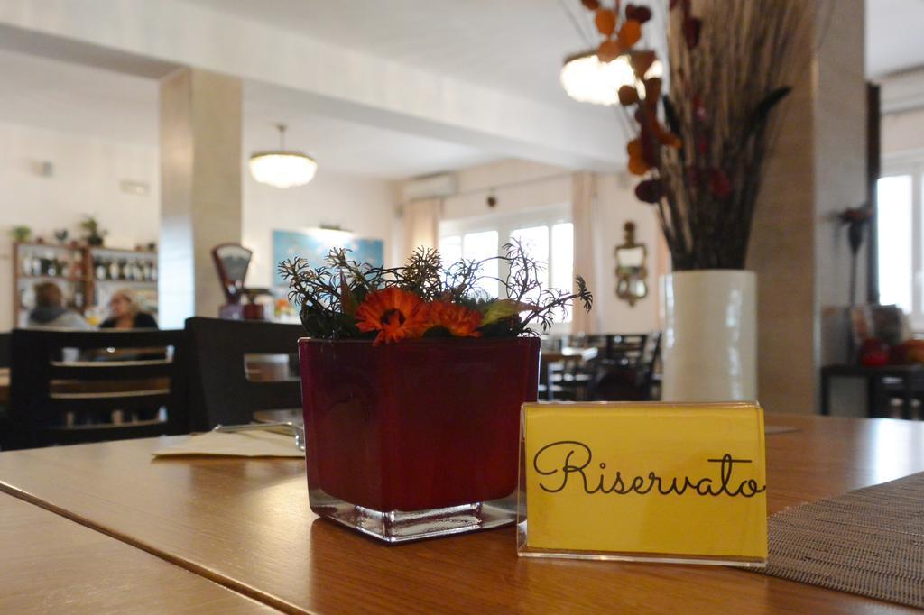 Hotel Rosengarten 帕维亚 外观 照片