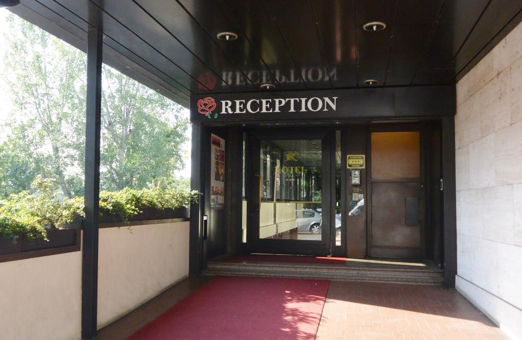 Hotel Rosengarten 帕维亚 外观 照片